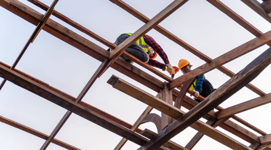 Expert Emergency Roof Repairs services in Utica, MI
